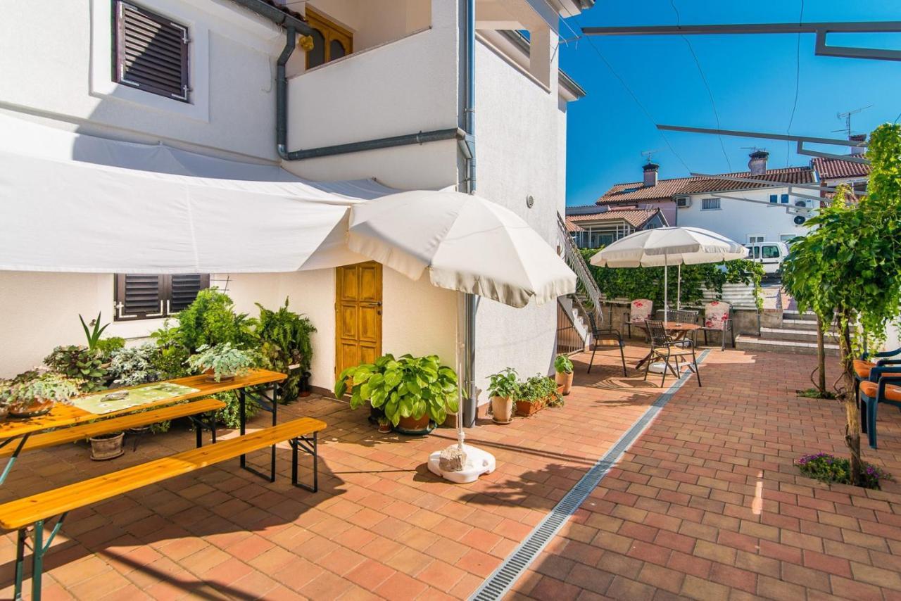 Apartments Pernar Poreč Eksteriør billede