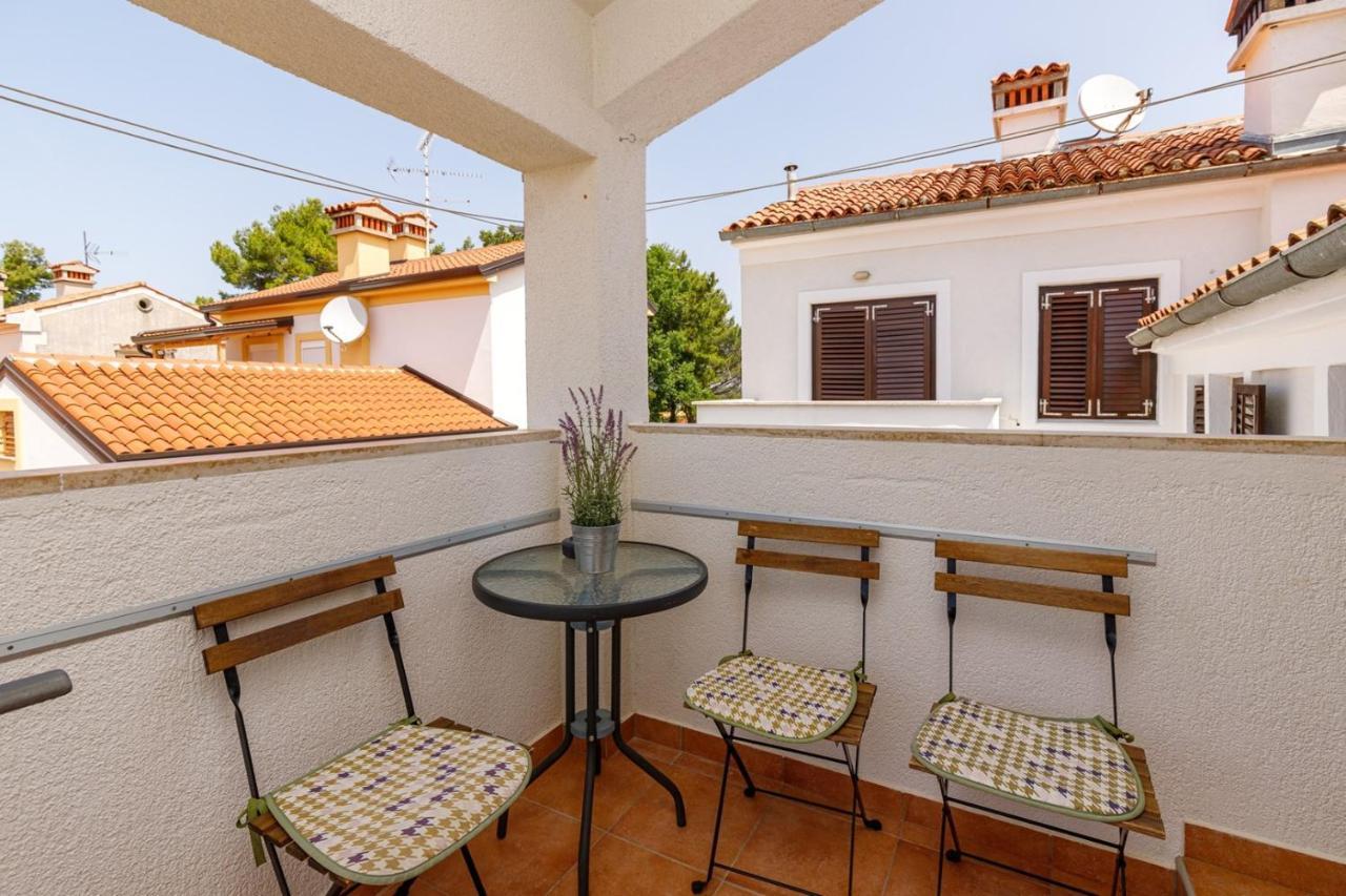 Apartments Pernar Poreč Eksteriør billede