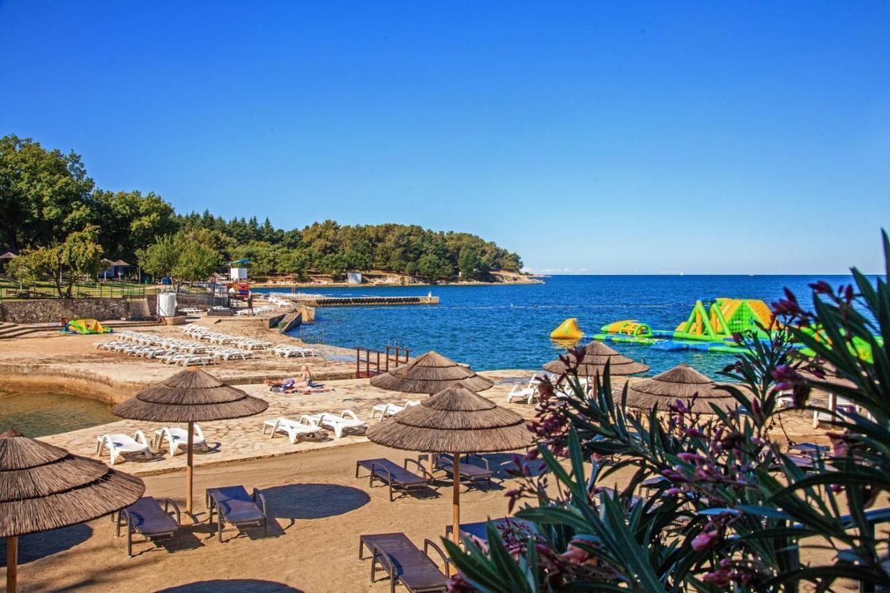 Apartments Pernar Poreč Eksteriør billede